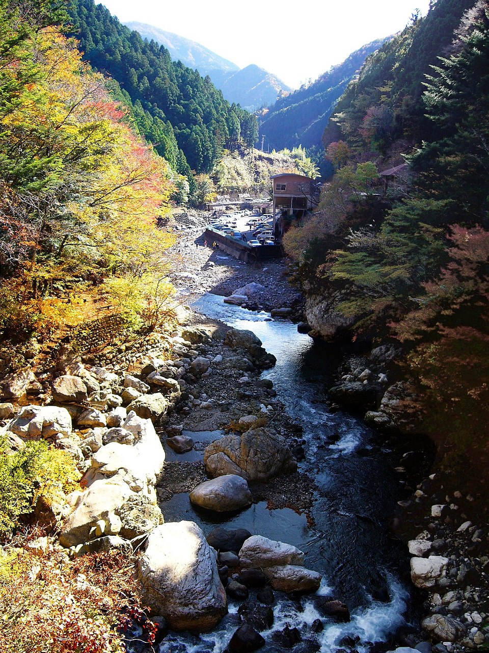 「穂積氏」と「三種の神器」